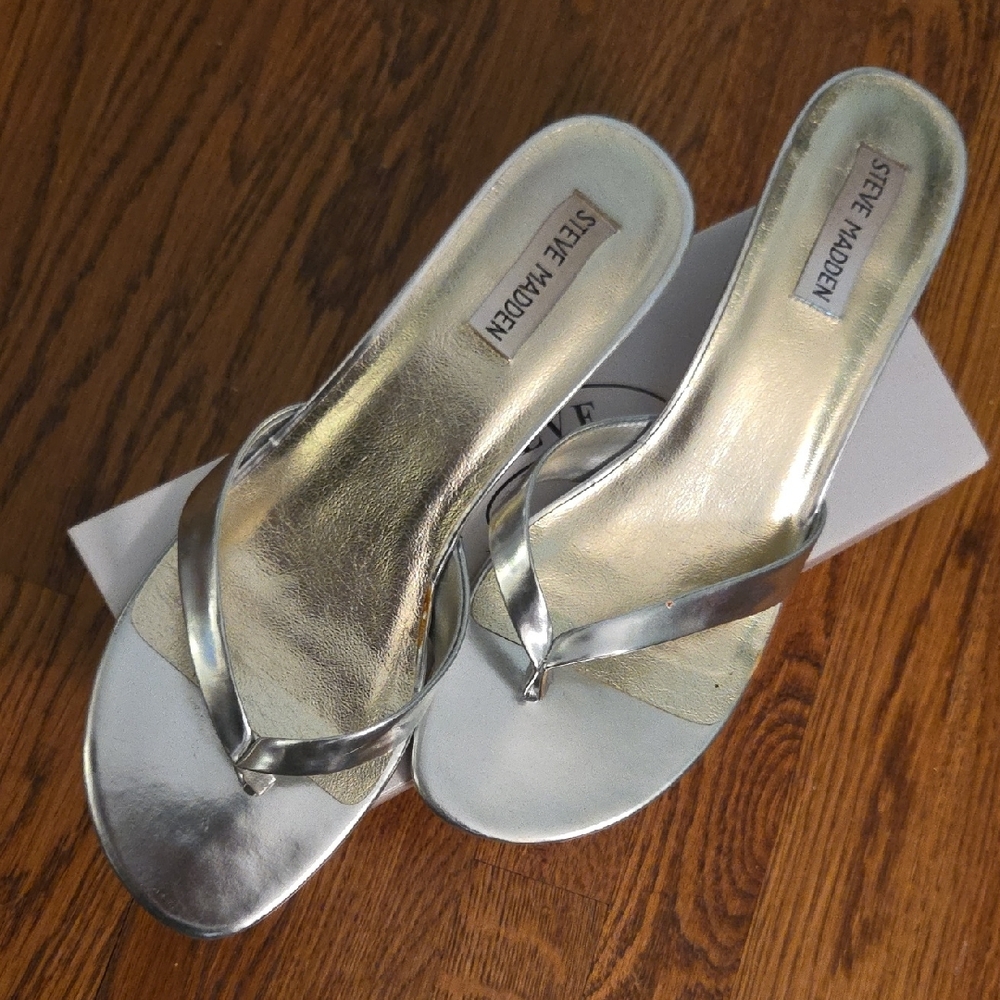 Steve Madden Metallic Silver Sandals - Picture 3 of 5